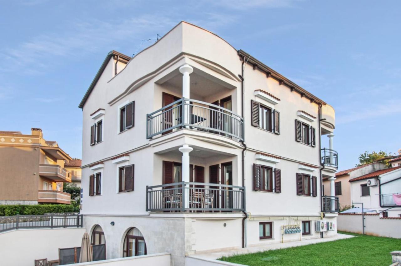 Apartments Villa Alba 포레치 외부 사진