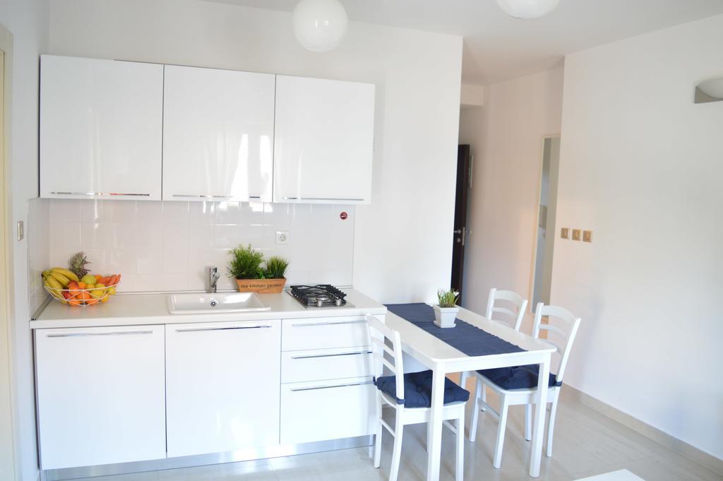 Apartments Villa Alba 포레치 외부 사진